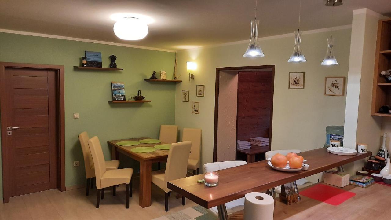Aranypatak Apartmanhaz 솜버트헤이 외부 사진